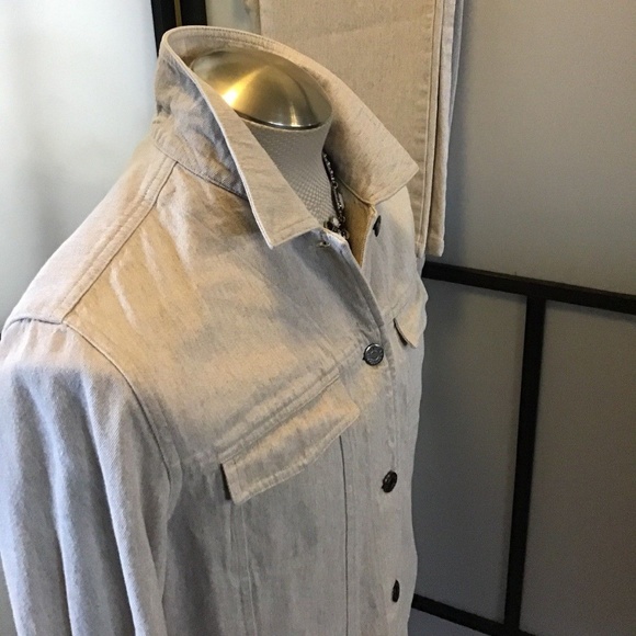 SOLD Jones New York Sport 2pc. Beige Size 10 - Picture 4 of 7